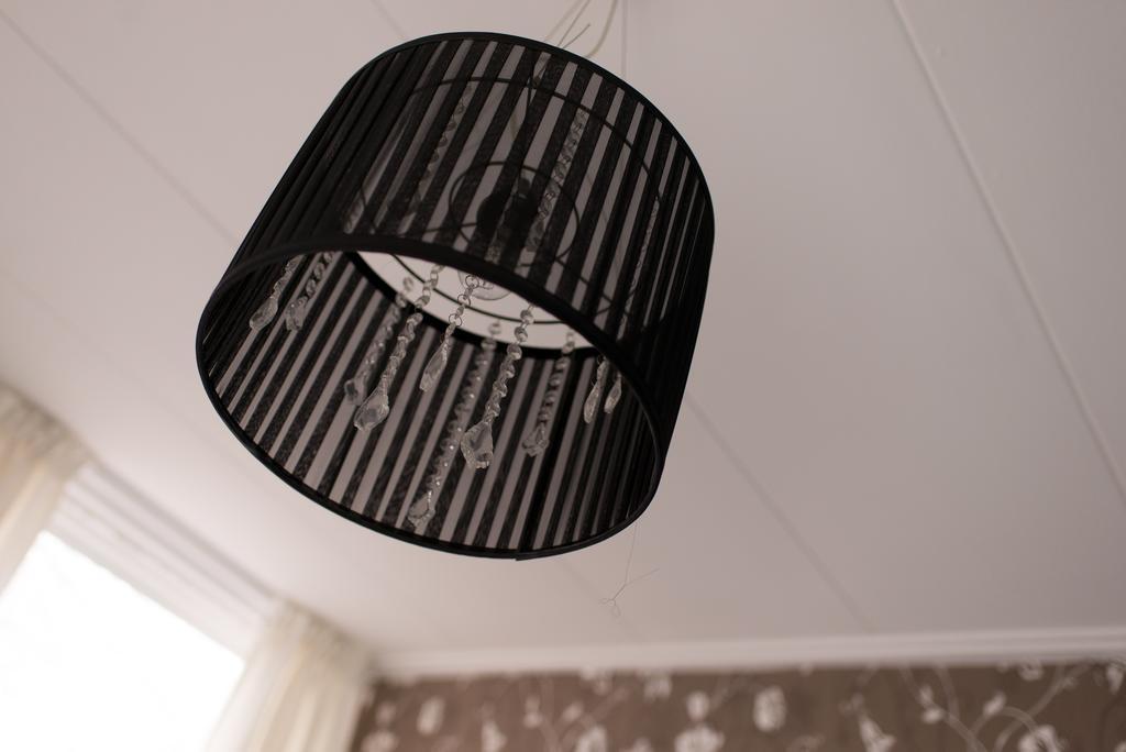 Cafe Pension The Chandelier Terneuzen Room photo
